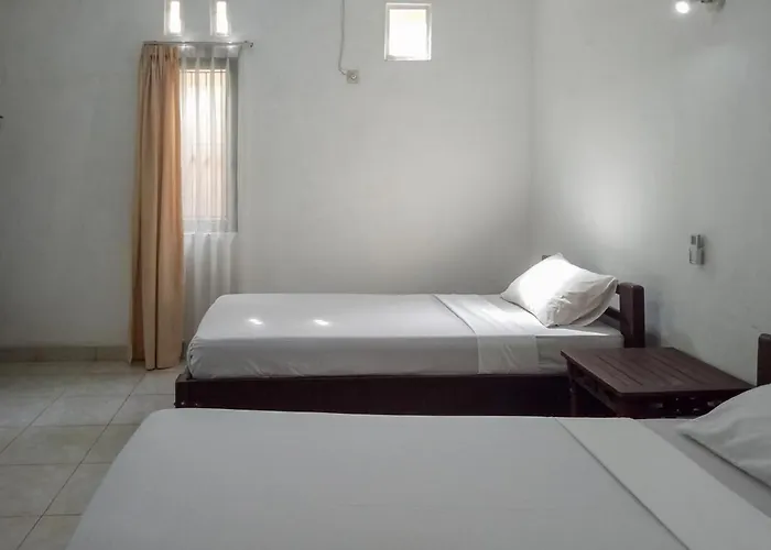 Daton House Near Bali Zoo Ubud Mitra Reddoorz 2* Darmasaba